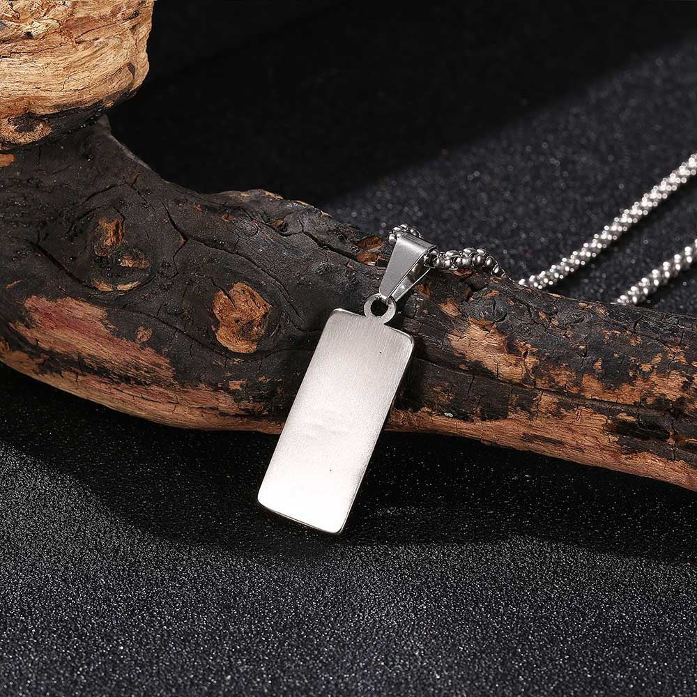 Plate Pendant Necklace
