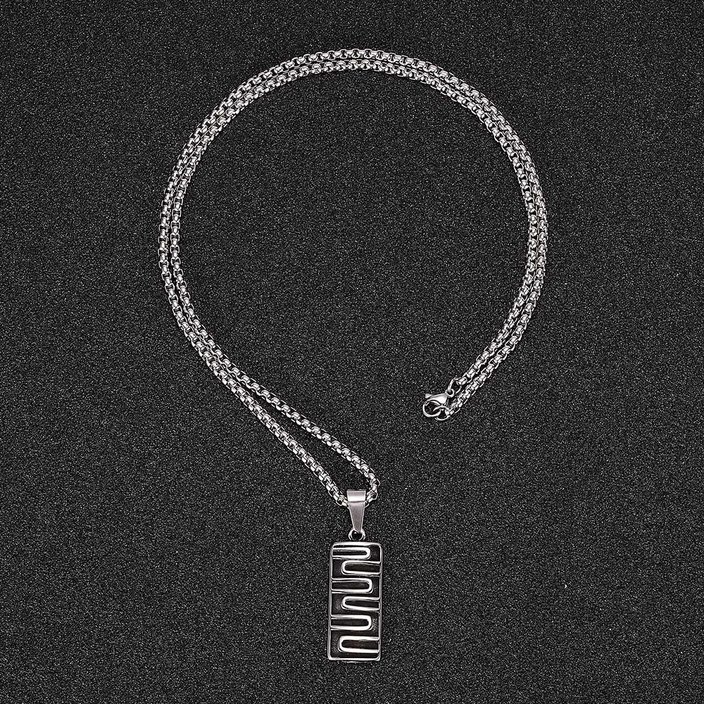 Plate Pendant Necklace