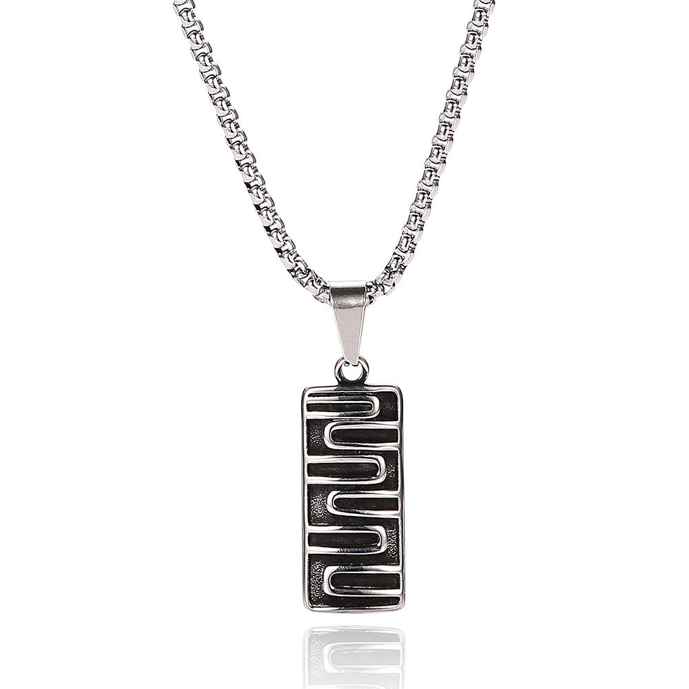 Plate Pendant Necklace